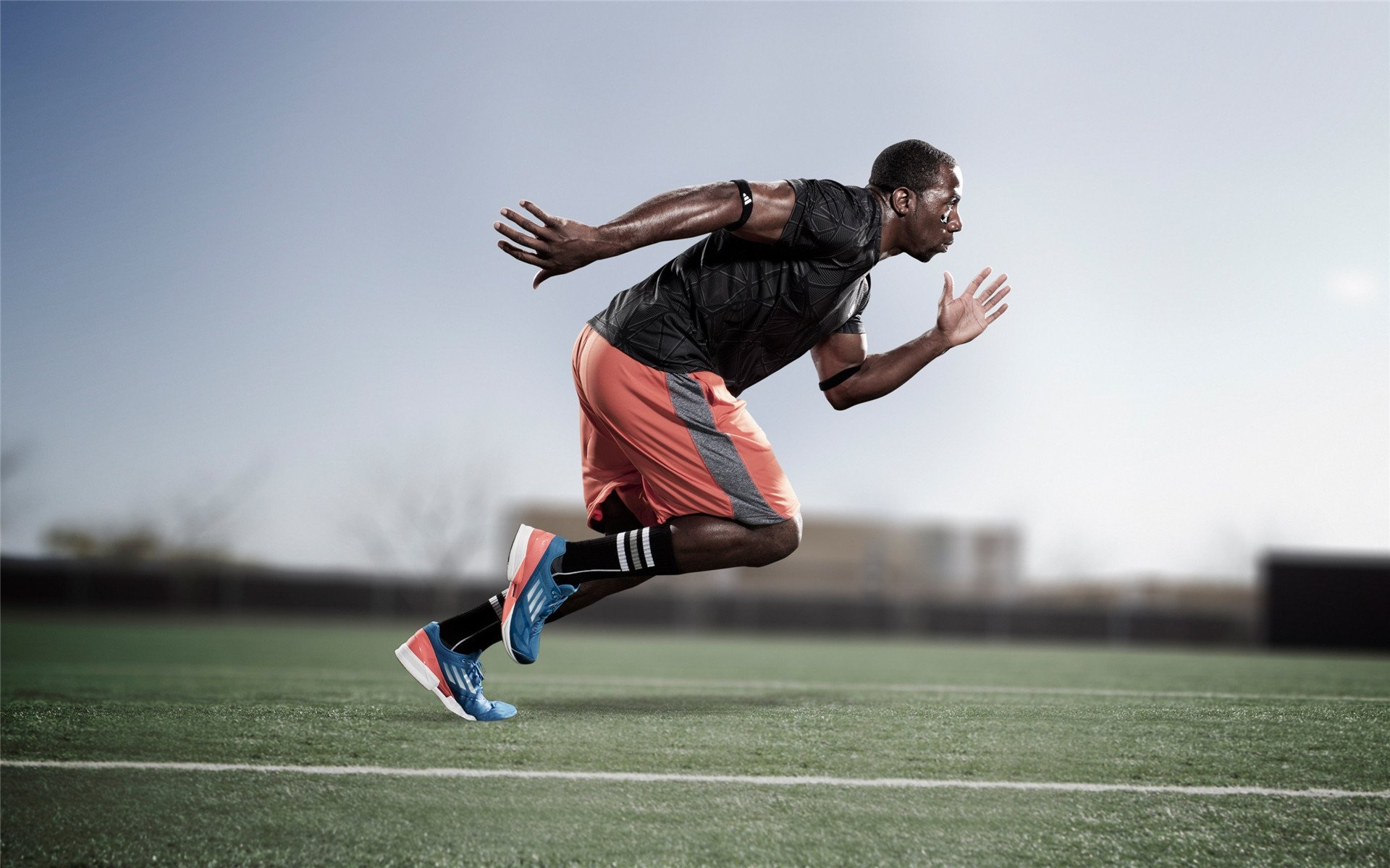 田径赛场焦点！荷兰队对阵英格兰队，连胜纪录继续刷新，球队势不可挡